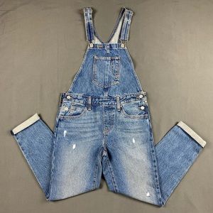 Distressed Levi’s Overalls 💫